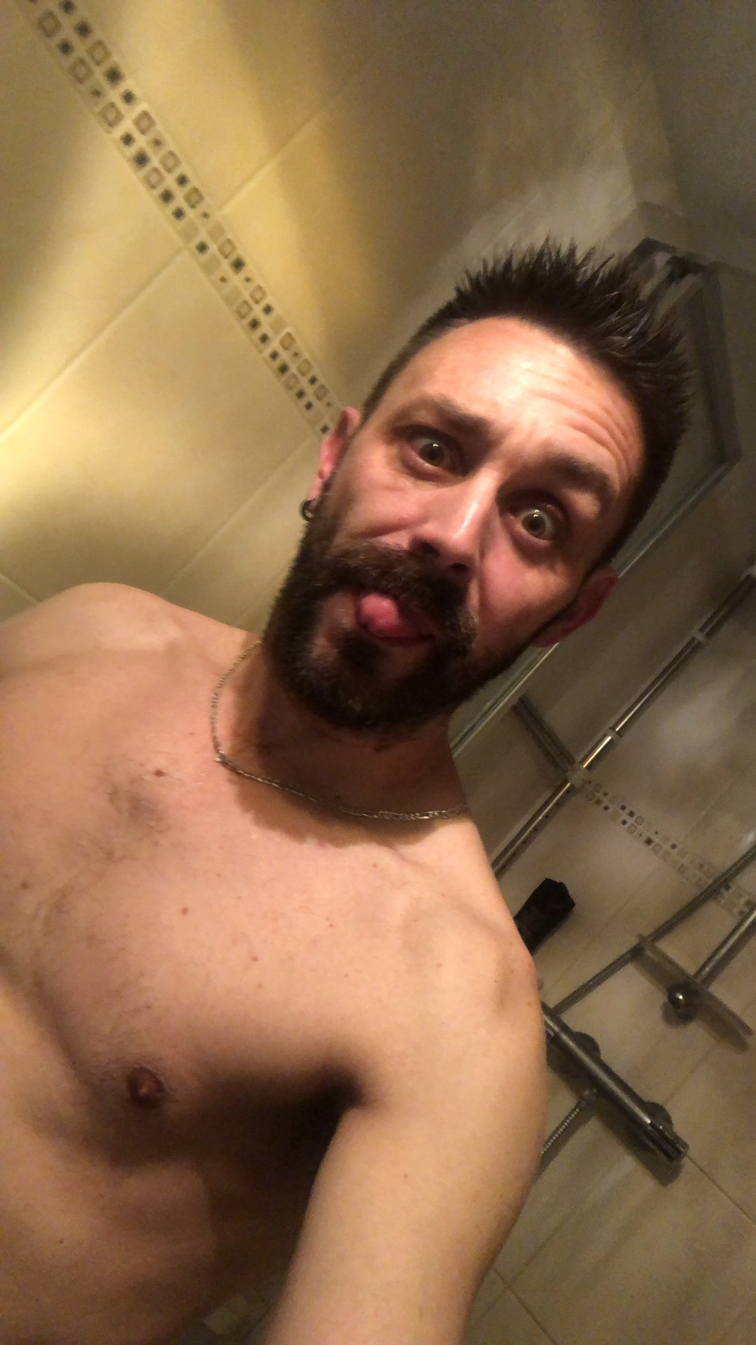 Perfil de Nadhir, 41 años, escort trans en Ermua
