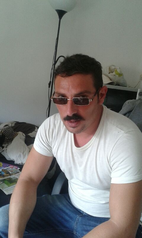 Perfil de Emad, 48 años, escort trans en Corcubión