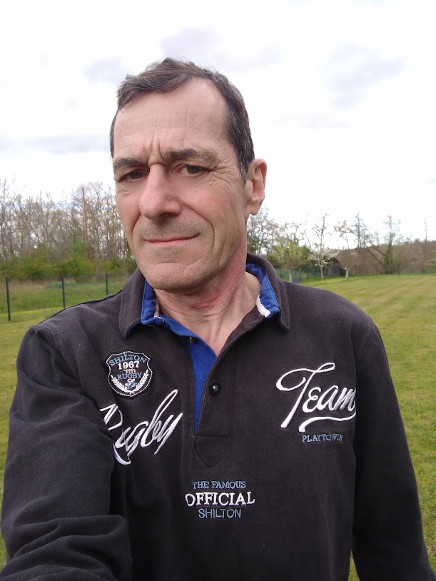 Perfil de Reyad, 55 años, escort trans en Moclín