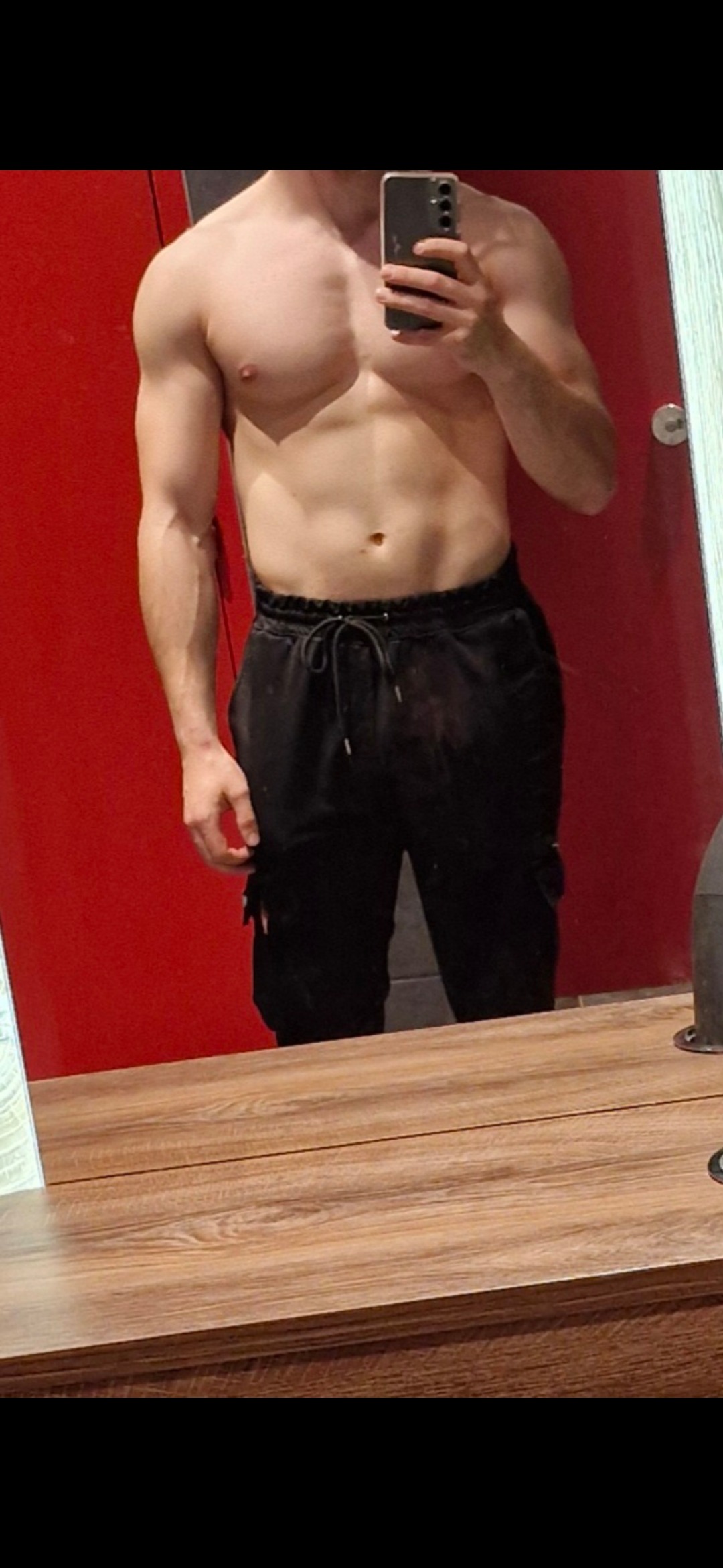 Perfil de Amjed, 25 años, escort trans en Melilla