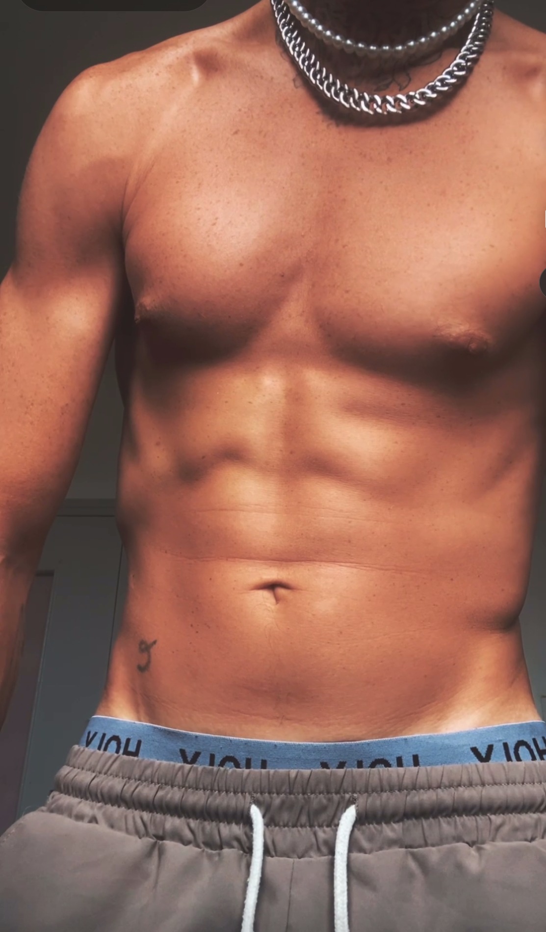 Perfil de Horace, 32 años, escort trans en Almeida de Sayago
