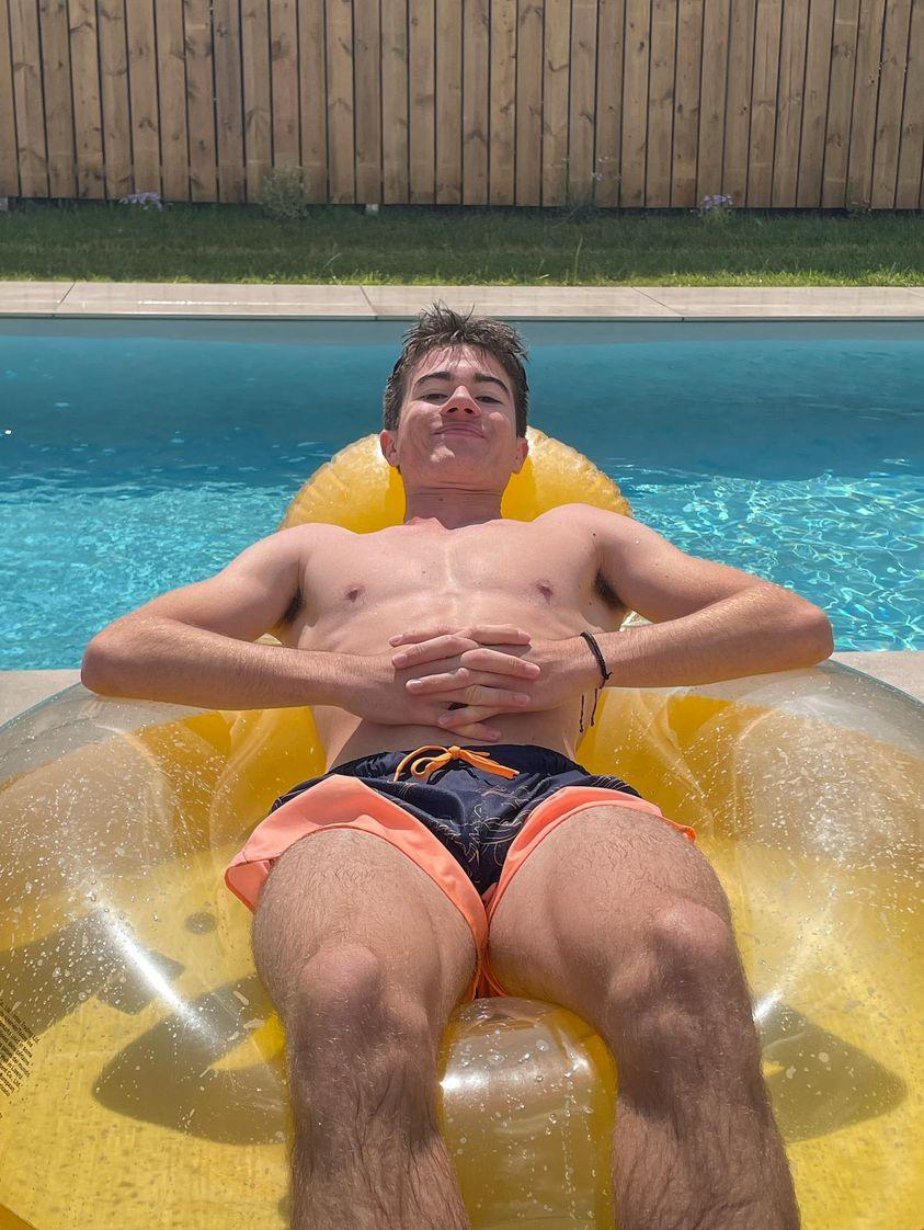 Perfil de Israfil, 22 años, escort trans en Bagà