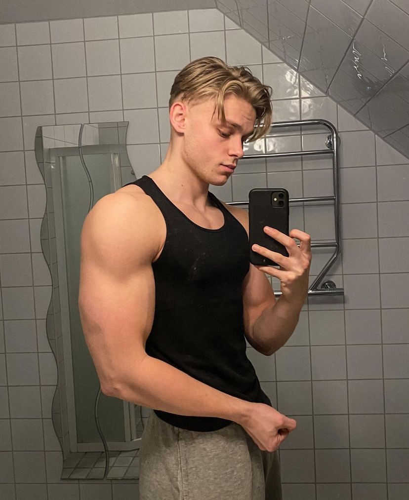 Perfil de Abdul, 21 años, escort trans en Barbolla