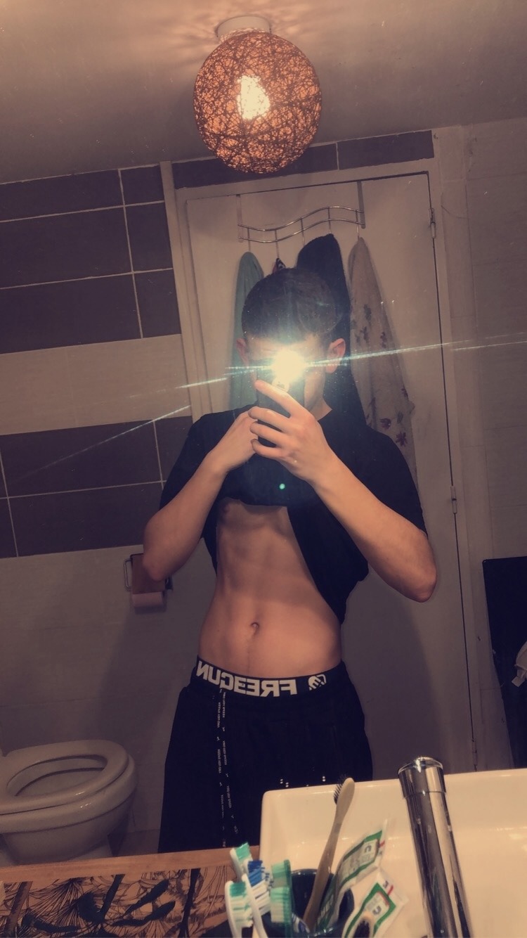Perfil de Santos, 20 años, escort trans en Boiro