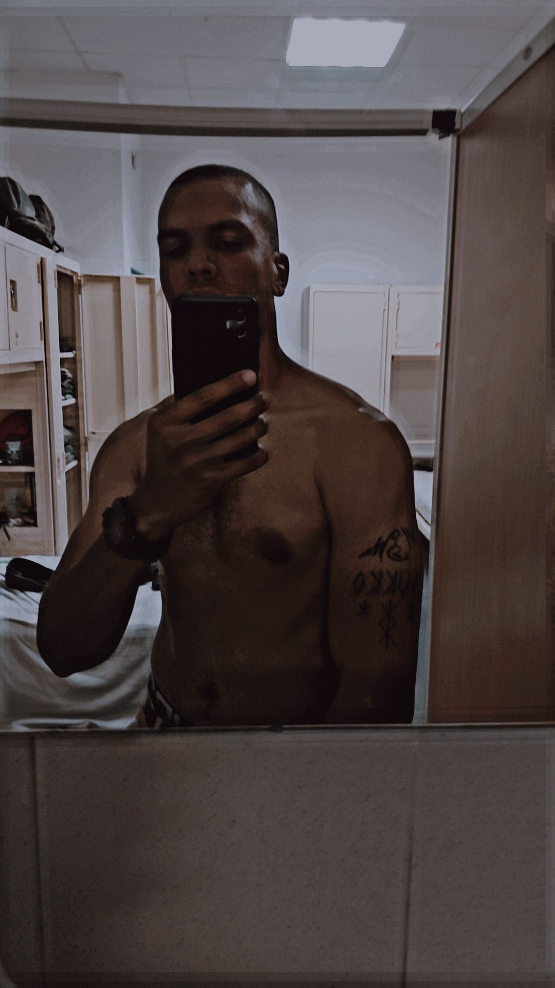 Perfil de Tybalt, 22 años, escort trans en Arroyo de San Serván