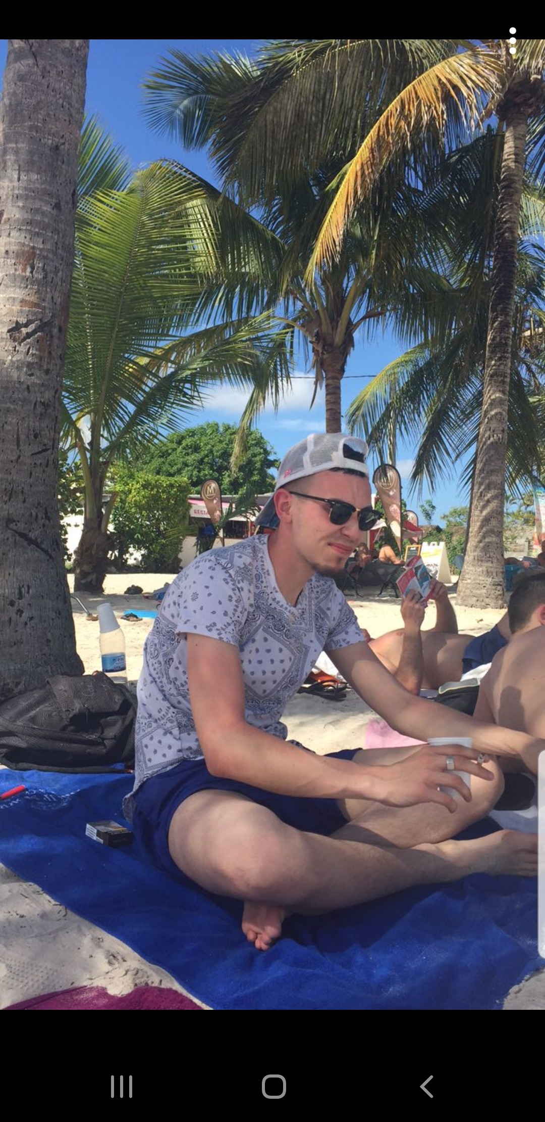 Perfil de Cosmo, 31 años, escort trans en Acered