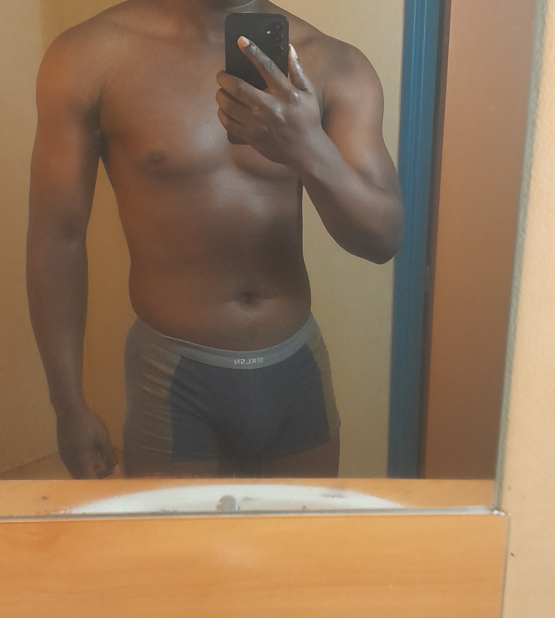 Perfil de Isac, 23 años, escort trans en Bimenes