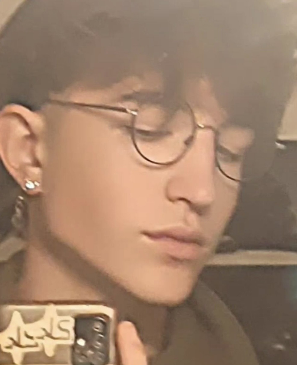 Perfil de Gregor, 19 años, escort trans en Campllong