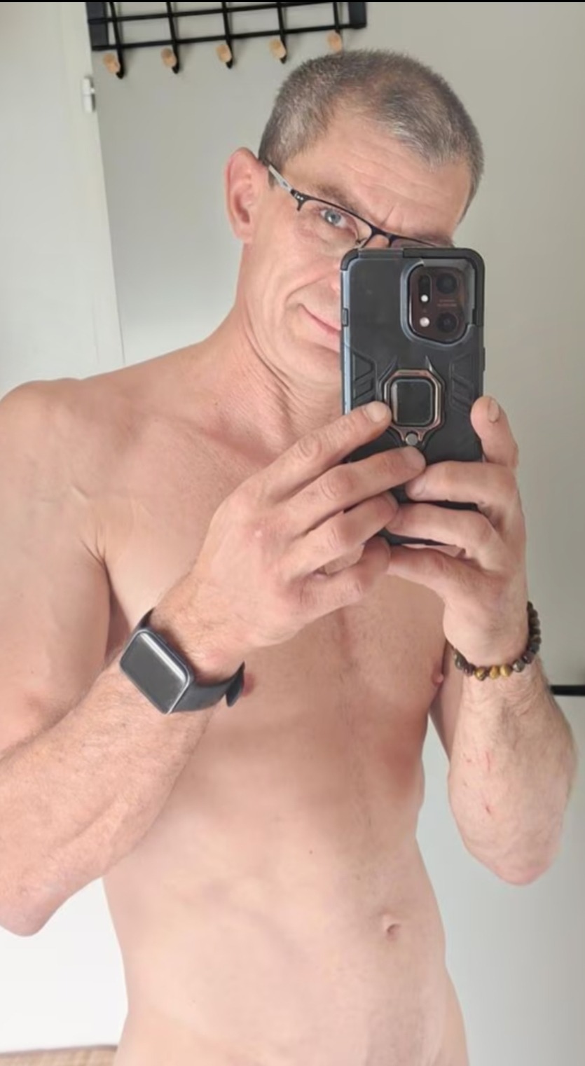 Perfil de Mouslim, 51 años, escort trans en Carbellino